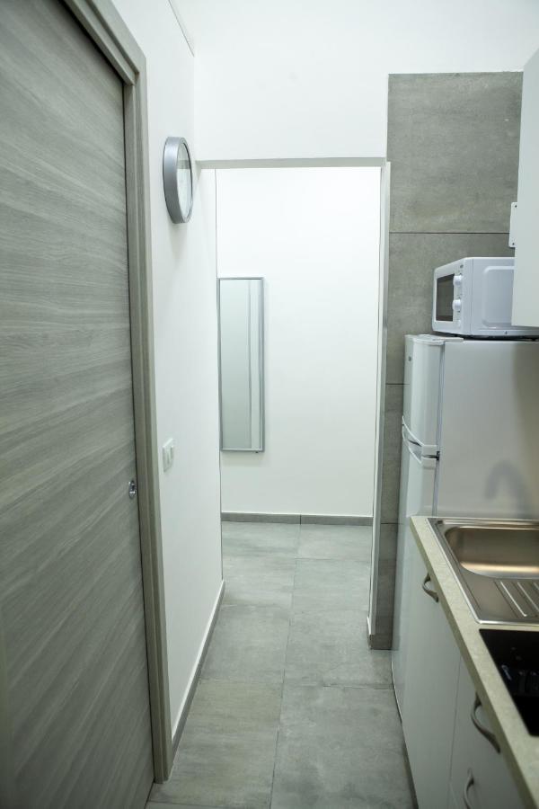 Na' Stanza In Piazza Appartement Napels Buitenkant foto