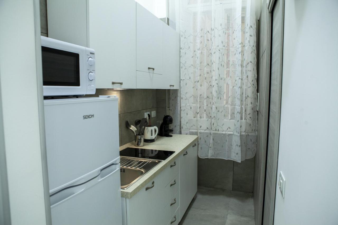 Na' Stanza In Piazza Appartement Napels Buitenkant foto