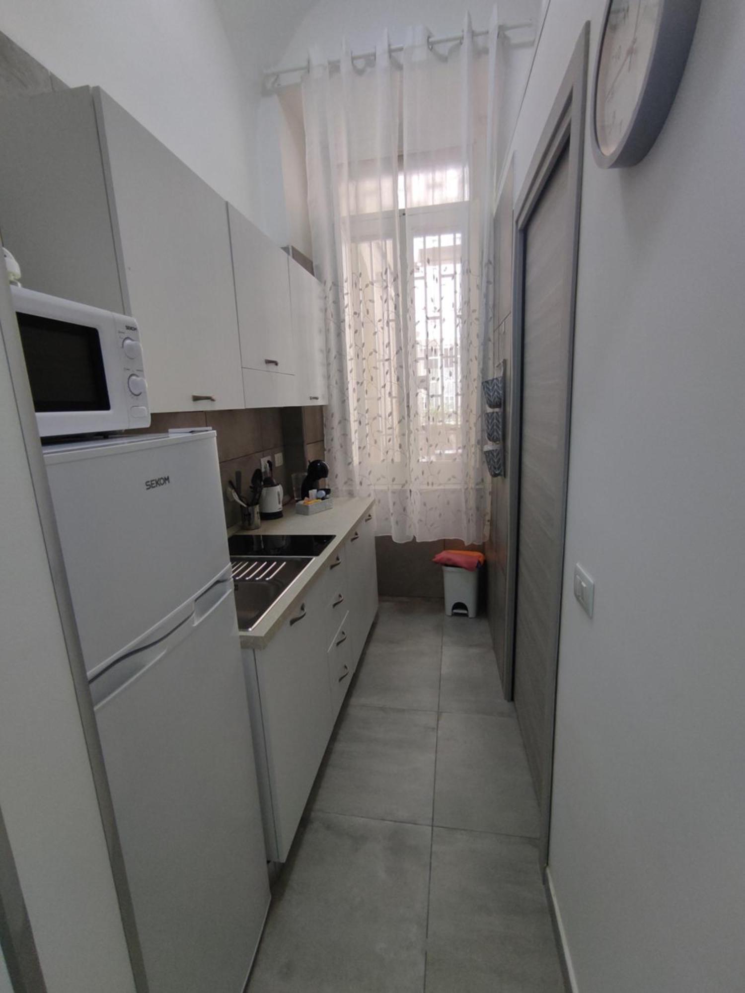 Na' Stanza In Piazza Appartement Napels Buitenkant foto