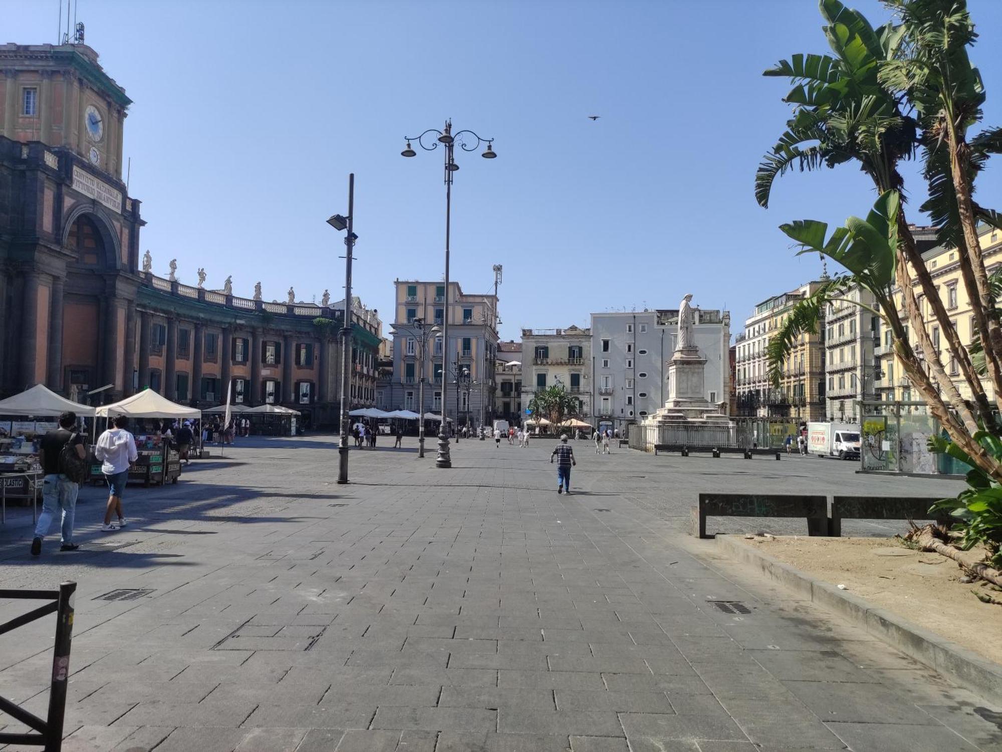 Na' Stanza In Piazza Appartement Napels Buitenkant foto