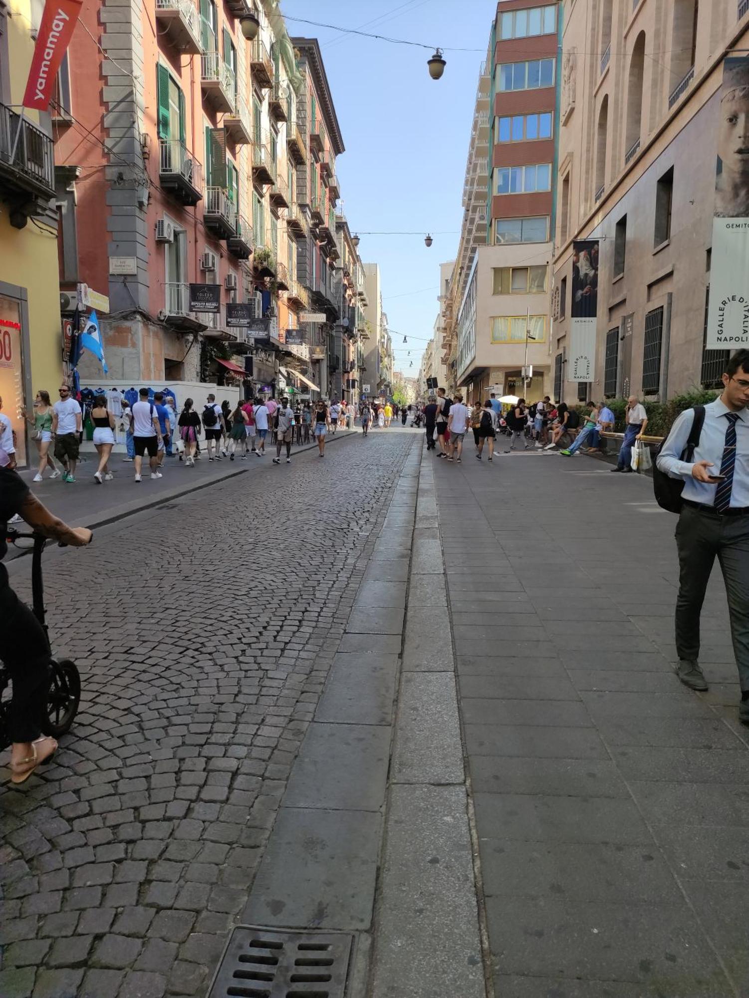 Na' Stanza In Piazza Appartement Napels Buitenkant foto